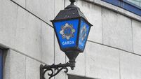 Garda sign lamp
