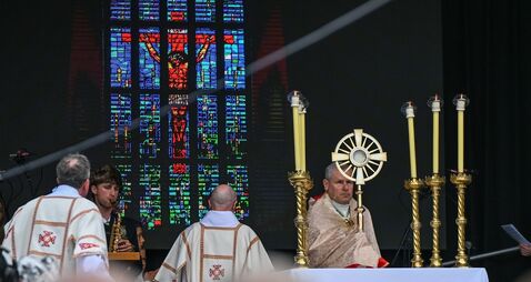 Thousands take part in Cork's Eucharistic Procession amid 'a very uncertain world'