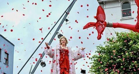 Watch: Cork Midsummer Festival Les Girafes Parade